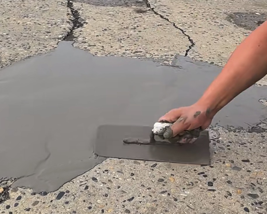 台南市CGM 高效薄层道路修补料（CGM 道路抢修料）